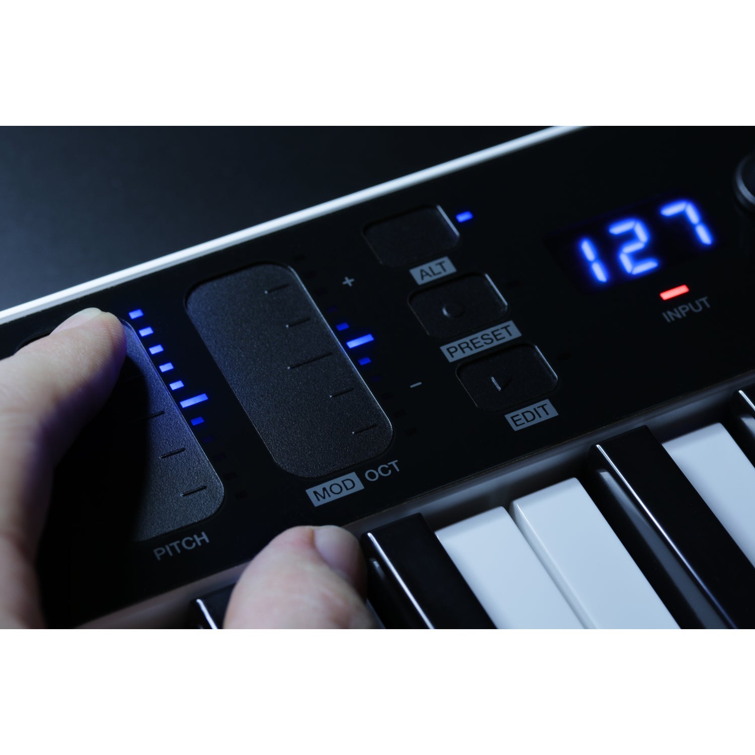 IK Multimedia iRig Keys I/O 25 MIDI-keyboard met audio-interface