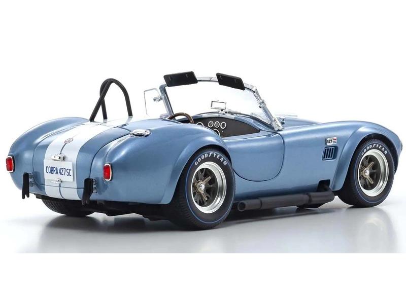 Kyosho Shelby Cobra 427 S/C Spider, Hellblau-Weiss 1:18 Detailgetreues Modellauto für Sammler im Massstab 1:18