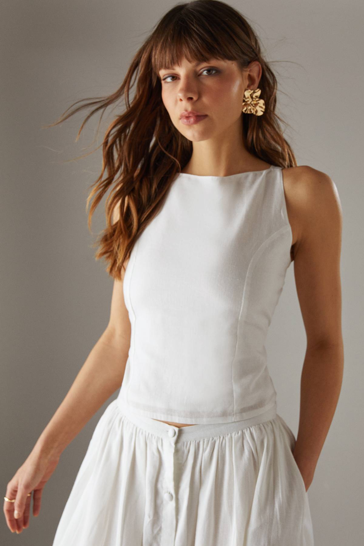 Warehouse Crop Top Croisé Dos Nageur en Mélange Lin Premium