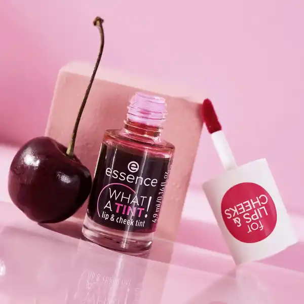 What a tint! lip & cheek tint 01 Kiss from a rose