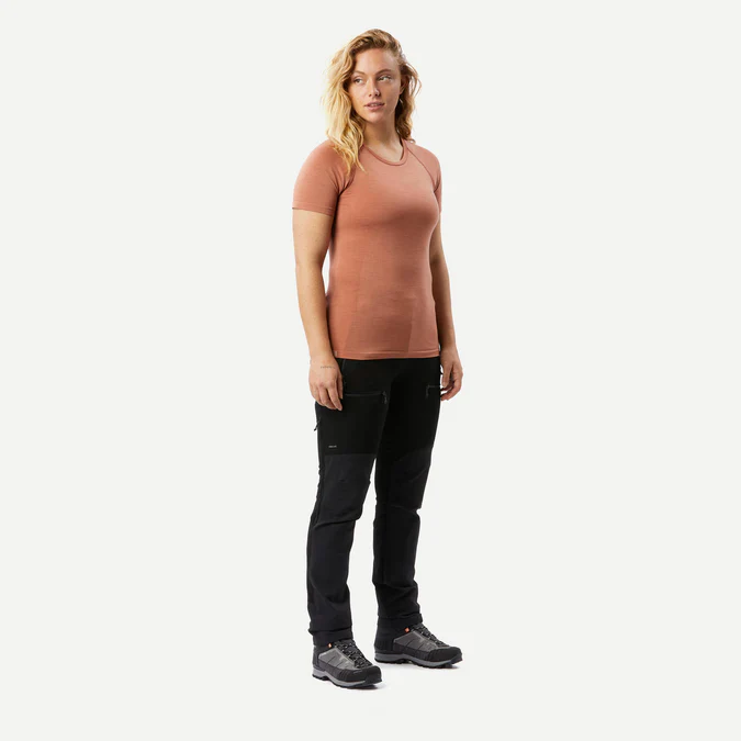 Decathlon Forclaz - Camiseta feminina Forclaz de manga curta sem costura em lã merino para mochilão - MT900