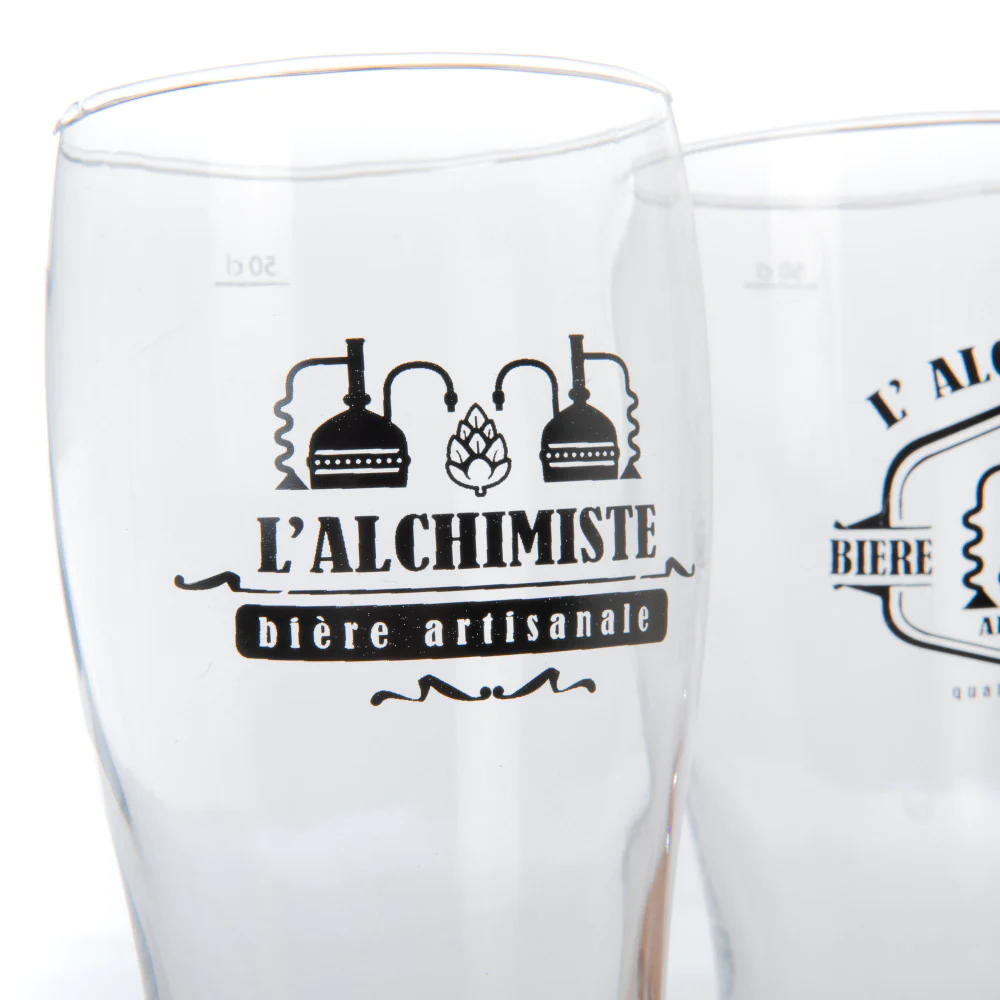 Planche avec 4 verres à bière alchimiste Amadeus
