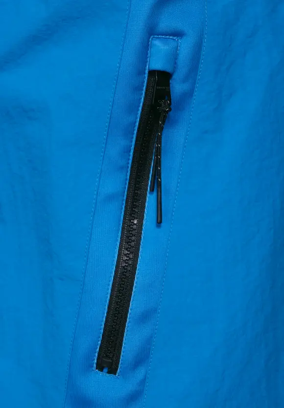 Windbreaker - electric blue