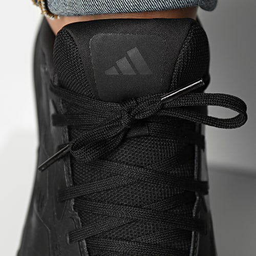 Baskets Questar 2 IF2230 Core Black Carbon