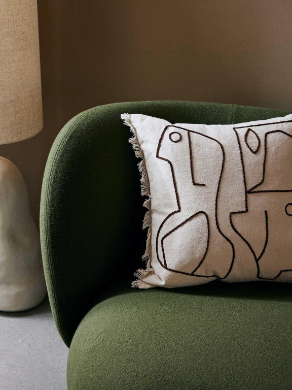 Ferm Living Figure kussen 50x50 dark taupe/off-white