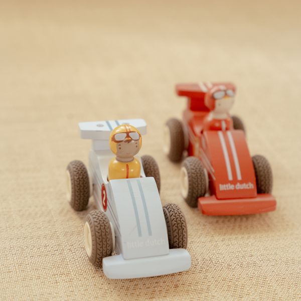 Little Dutch Pullback Racewagens Inclusief Pegdolls – Set van 2 – Hout