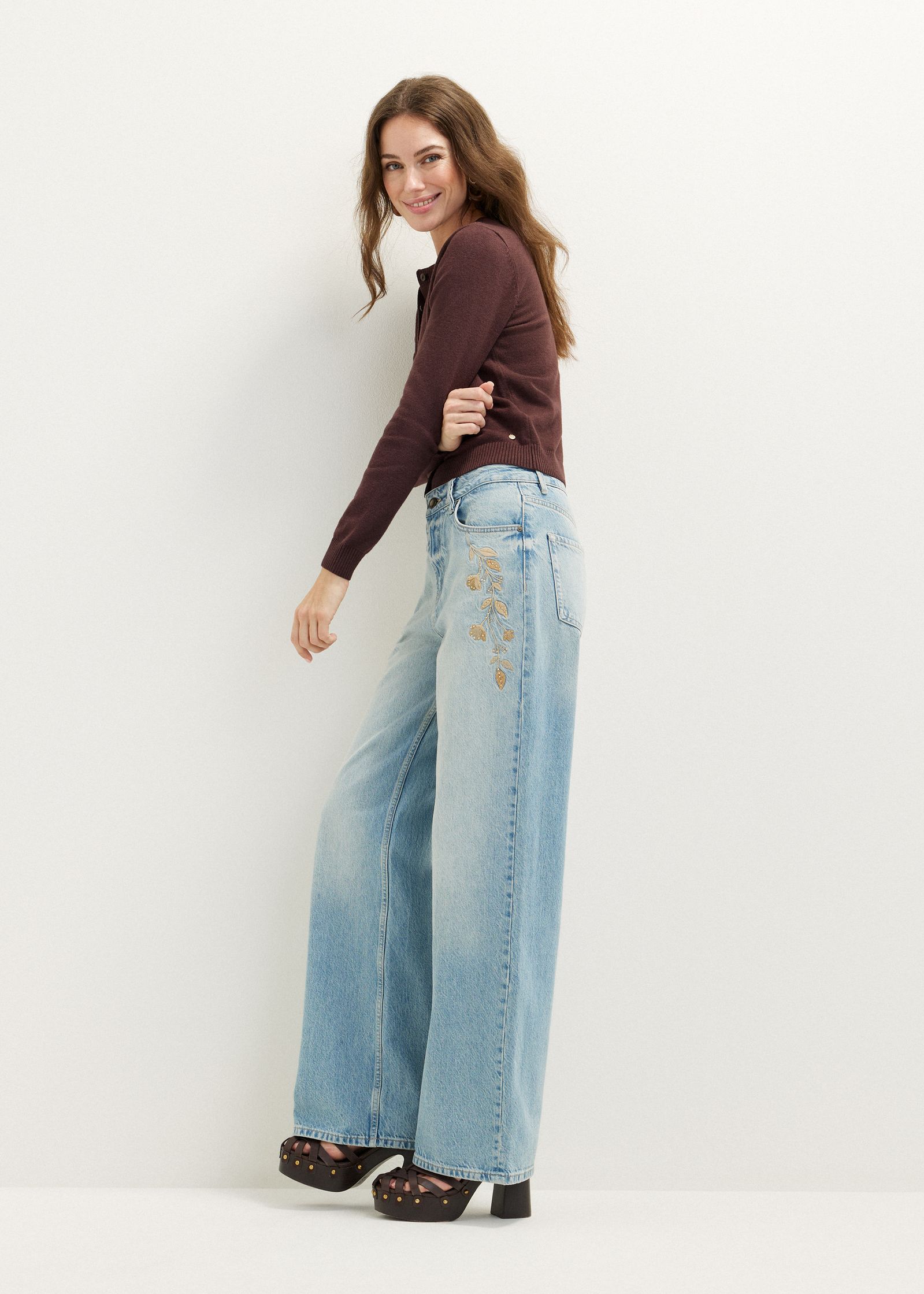 Geborduurde wide leg jeans