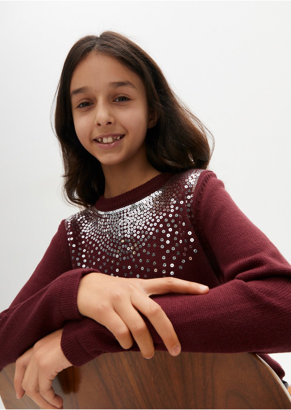 Pull en maille fille avec paillettes