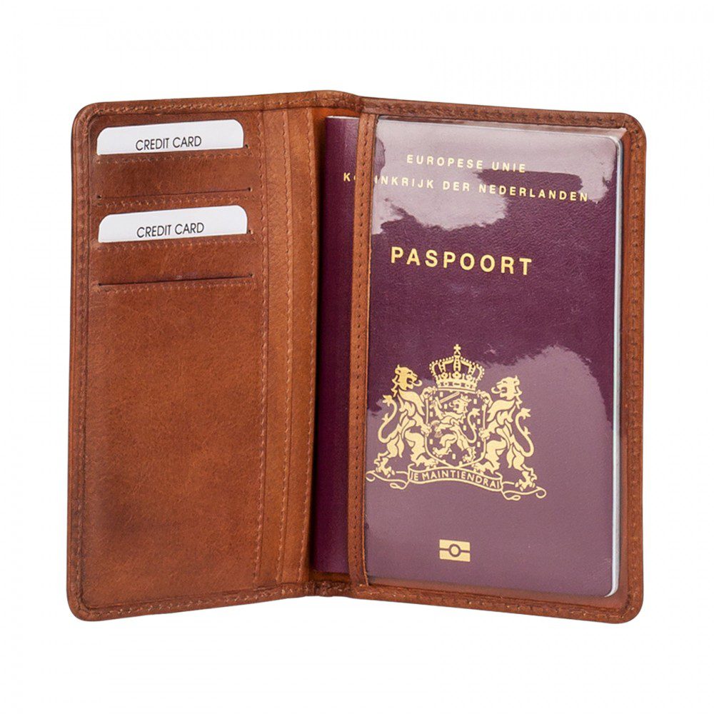 Burkely Noble Nova Passport Cover Cognac