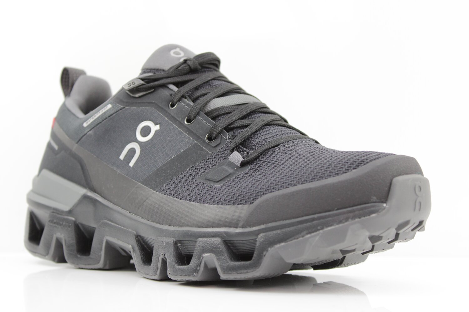 On Cloudwander waterproof