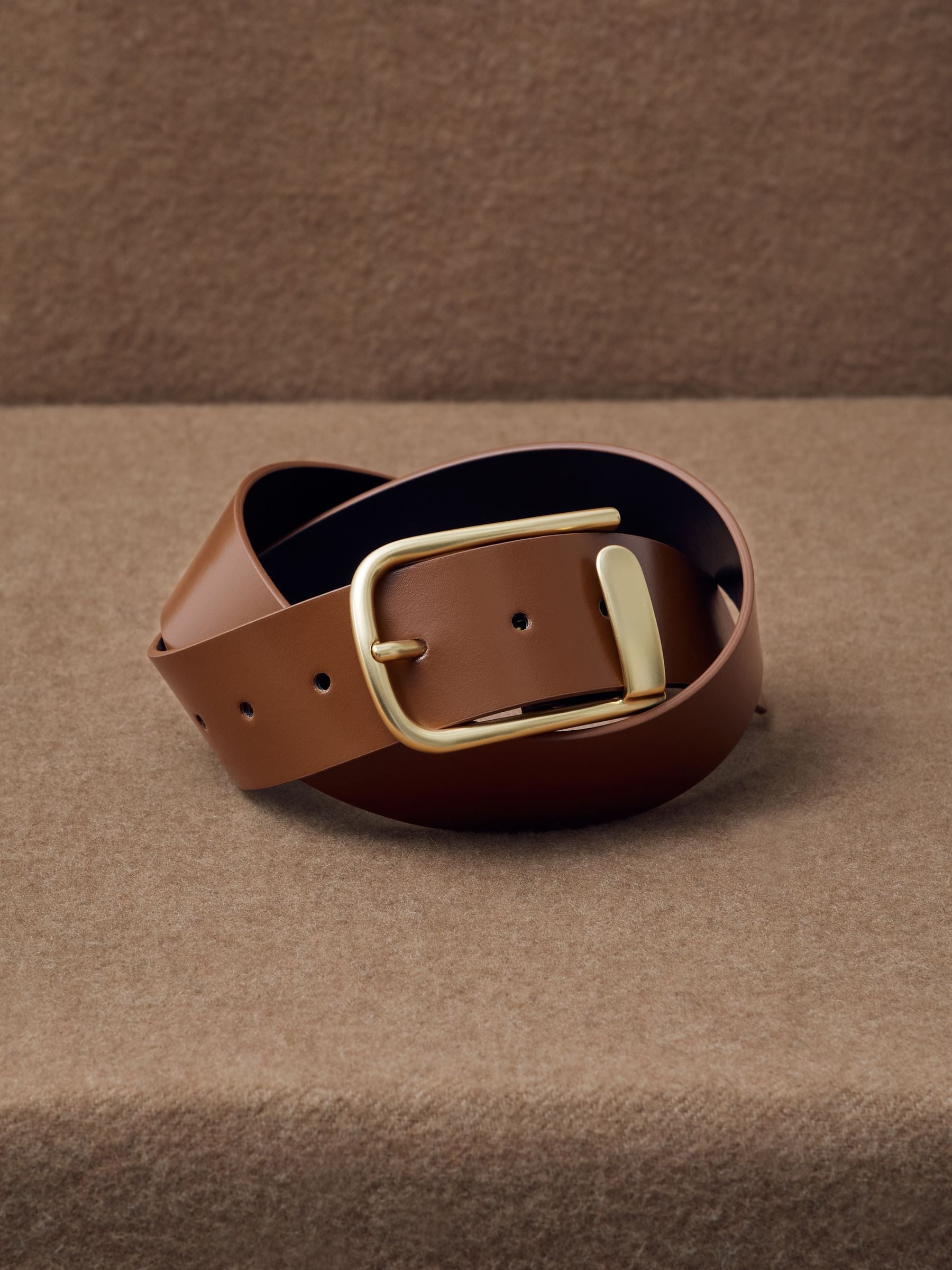 Lichtbruin - Reiss Iyla leren riem met halve gesp