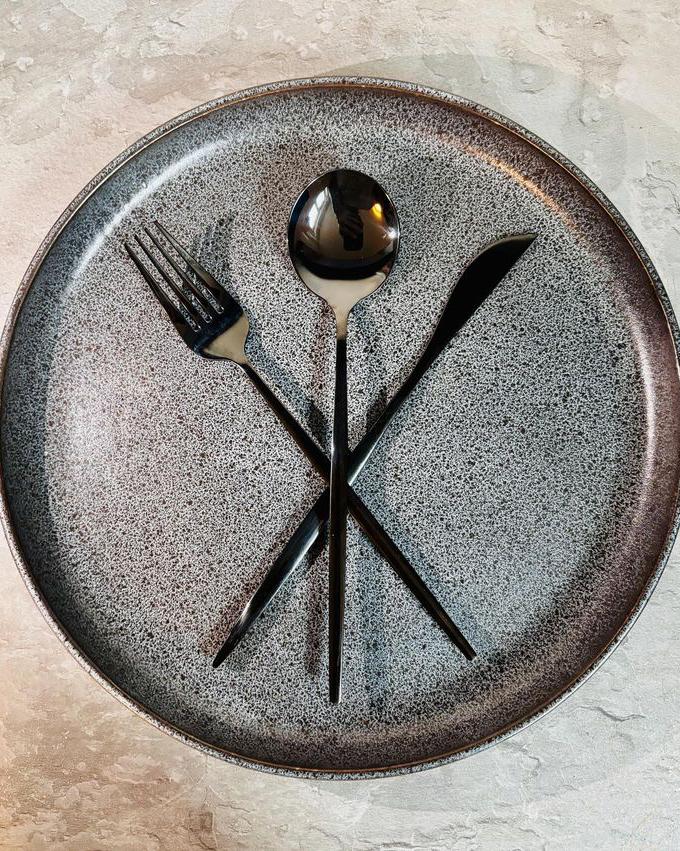 30-delige bestekset RIGATONI Zwart