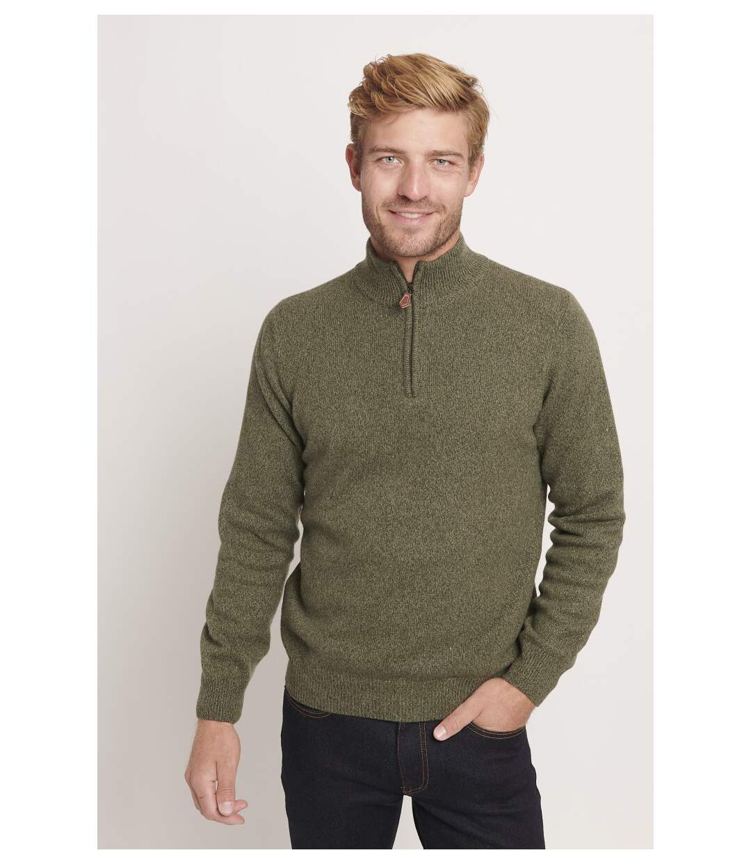 Pull col zippé bien chaud