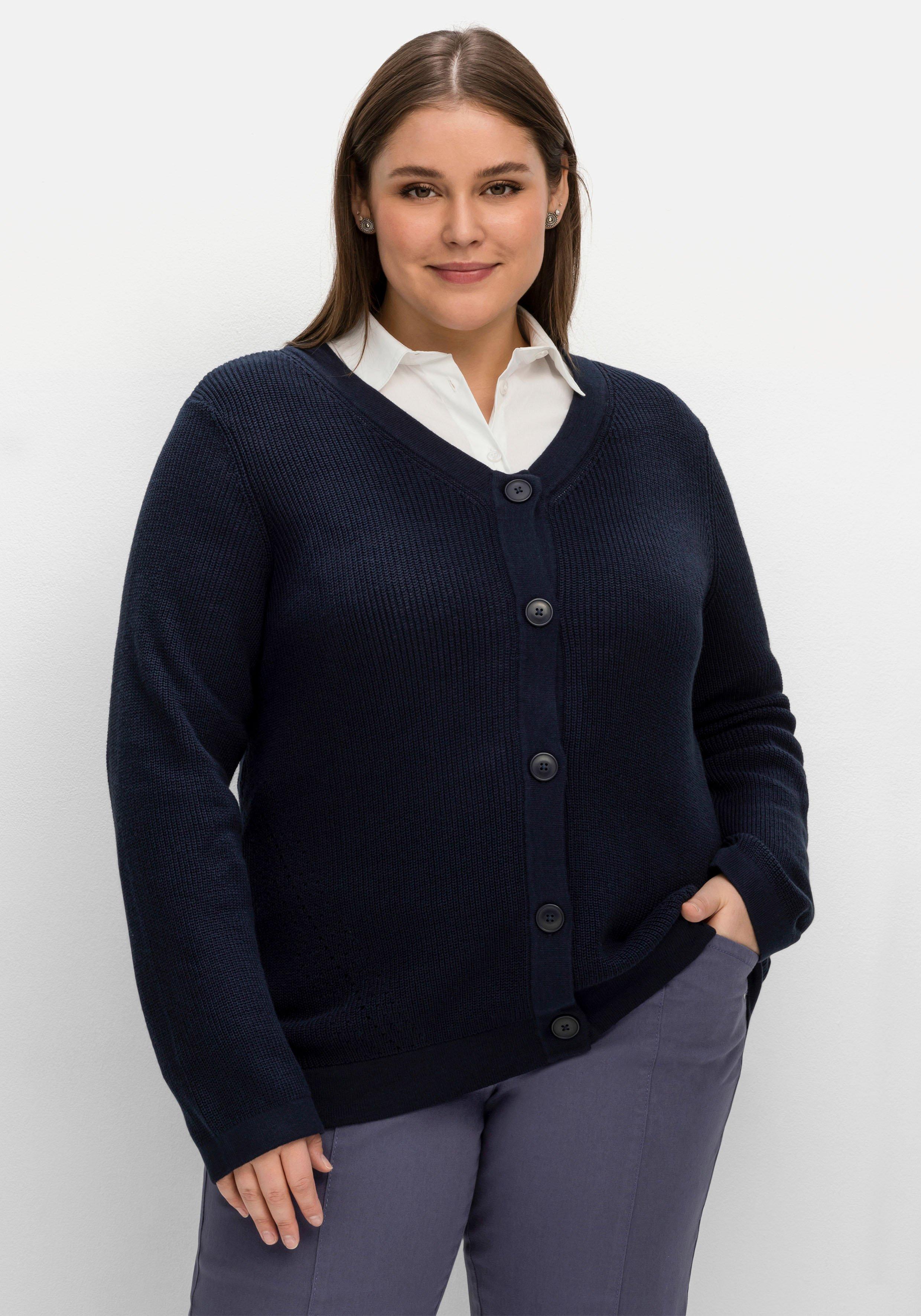 Strickjacke mit dezentem Ajourstrick-Einsatz