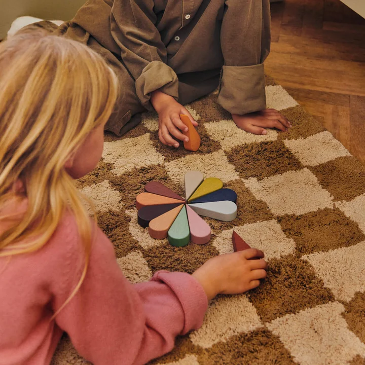 Ferm Living - Mara Kinderteppich, 150 x 80 cm, elm green / warm sand