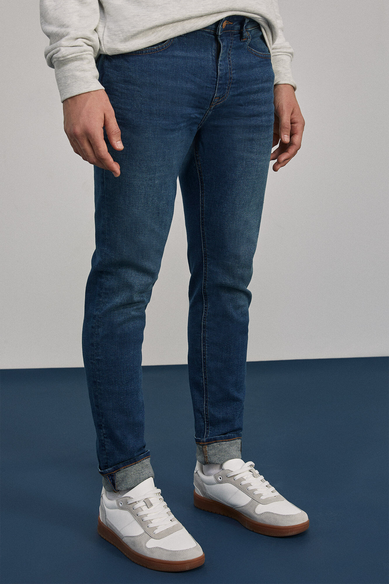 Calça jeans skinny destroyed de lavagem média escura - turquesa