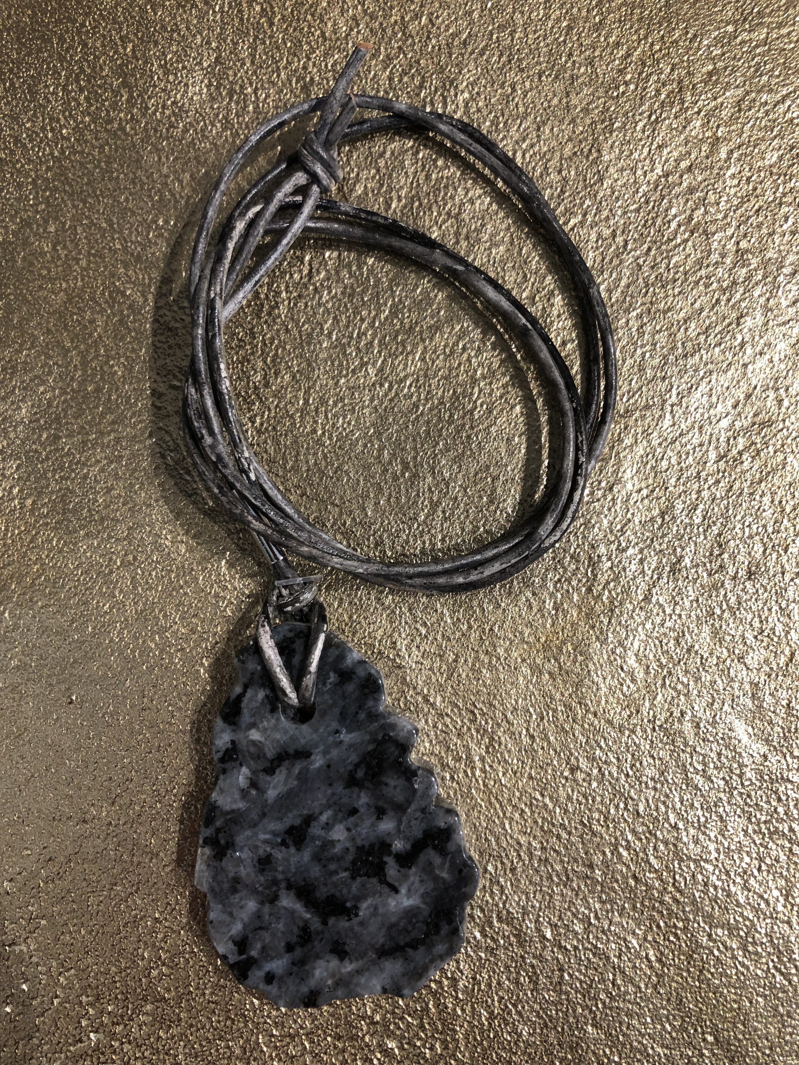 Pimps & Pearls-Ketting- Zwart/Grijs