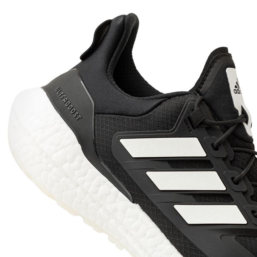 adidas Chaussures de Running Ultra Boost 22 COLD.RDY - Noir/Blanc/Grey Six Femme