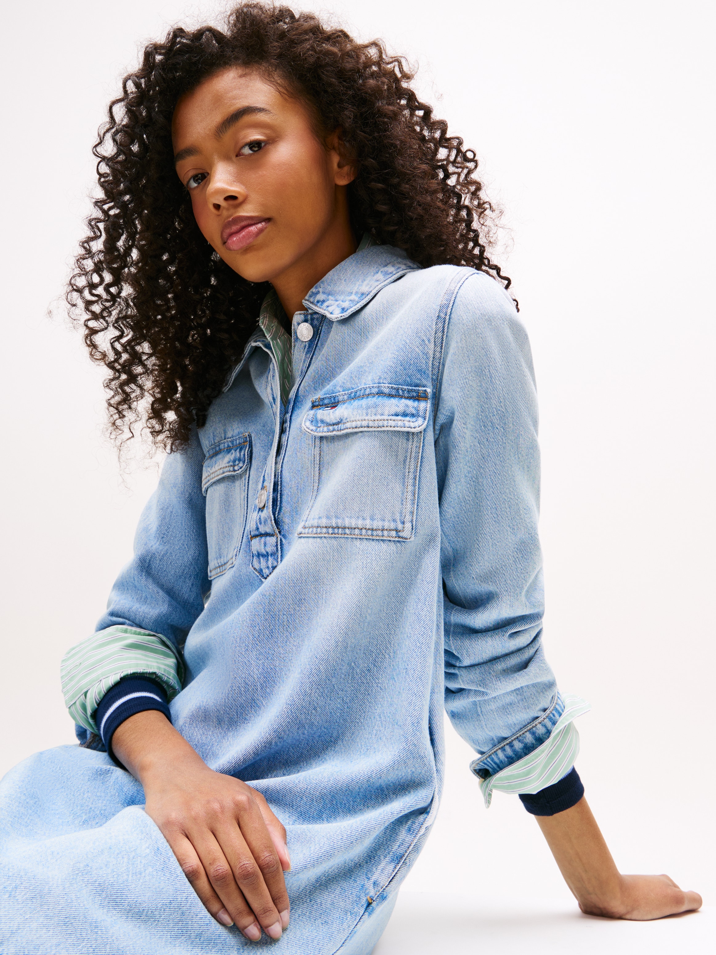 Tommy Jeans Jeanskleid »A-LINE DENIM DRESS DI2015« Brusttaschen