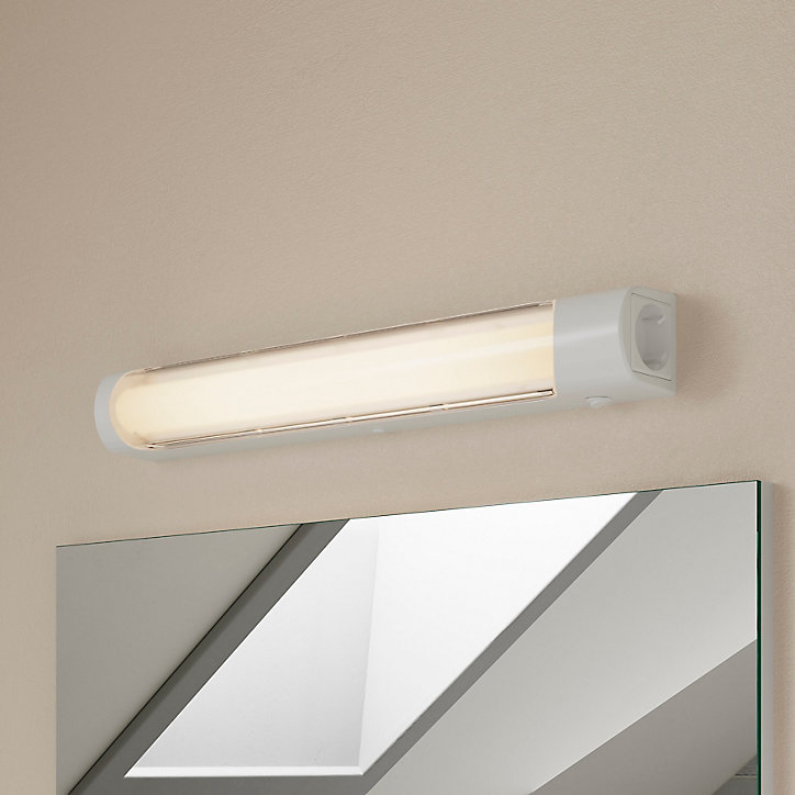 Applique murale de salle de bain LED intégrée 400lm 5W IP20 blanc neutre GoodHome blanc