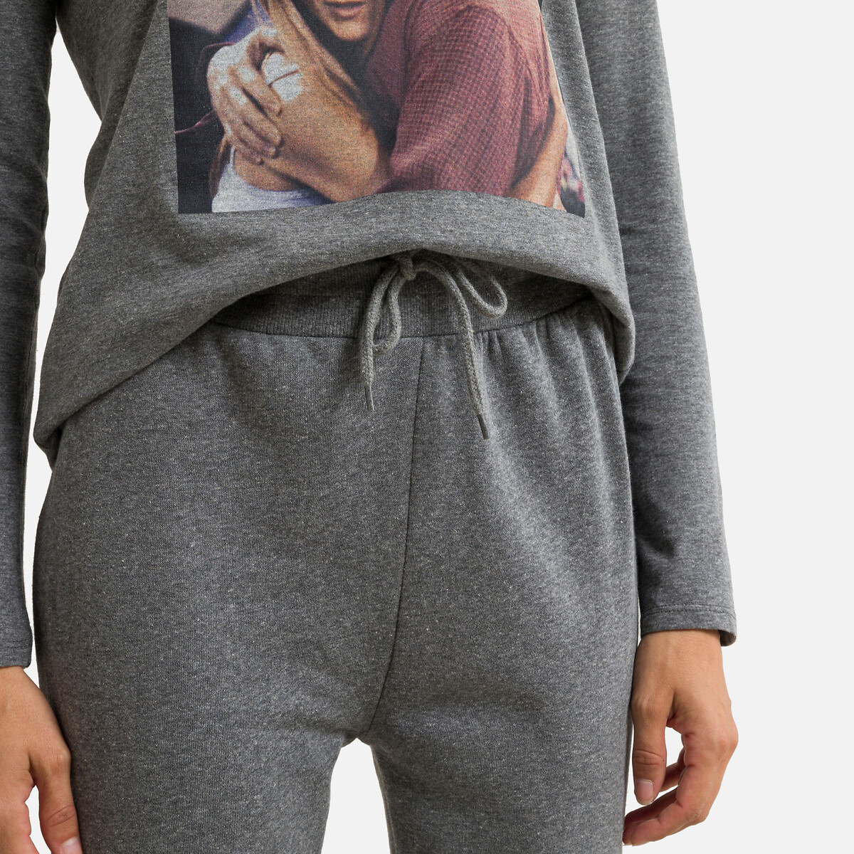 AMIGOS<br>Pijamas e roupas de casa Amigos