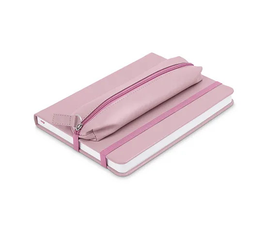 Notizbuch mit Stift und Etui