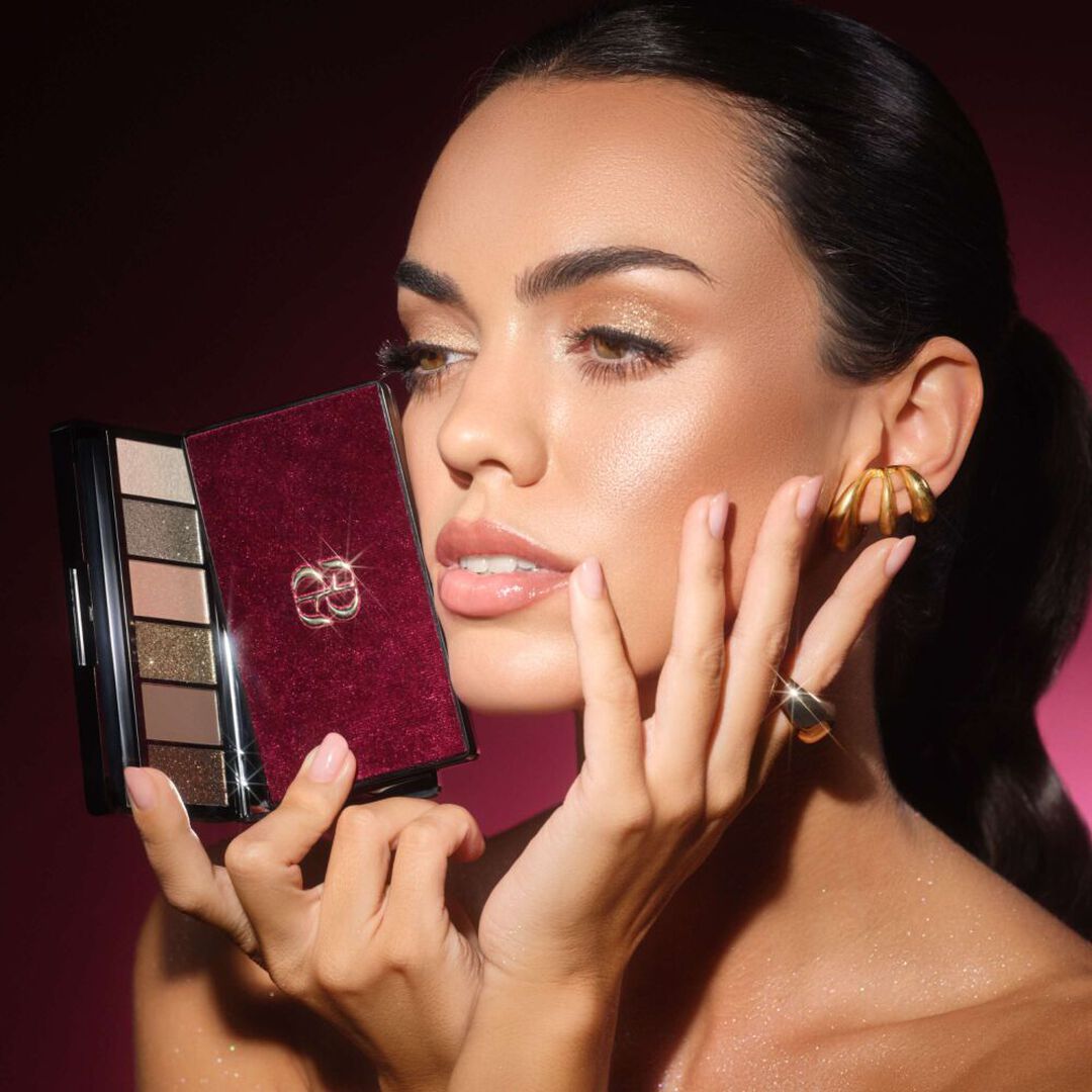 SPARKS OF JOY Glittery Eyeshadow Palette