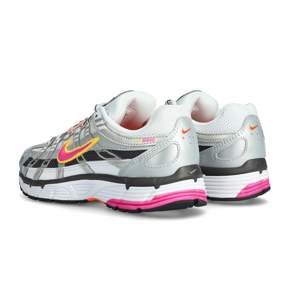 Sneakers Nike P-6000 Mujer