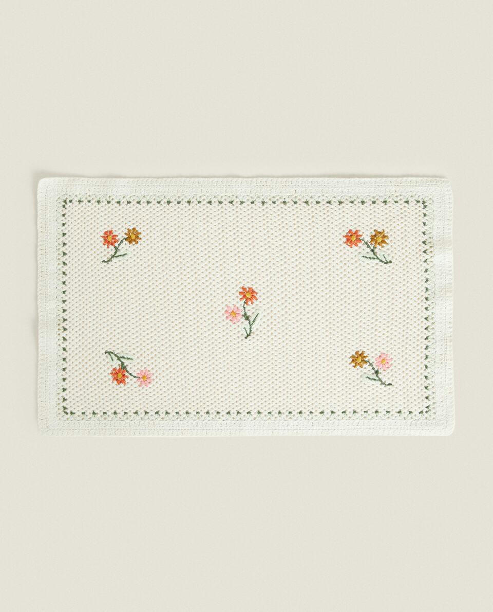 Jogo americano de crochê floral