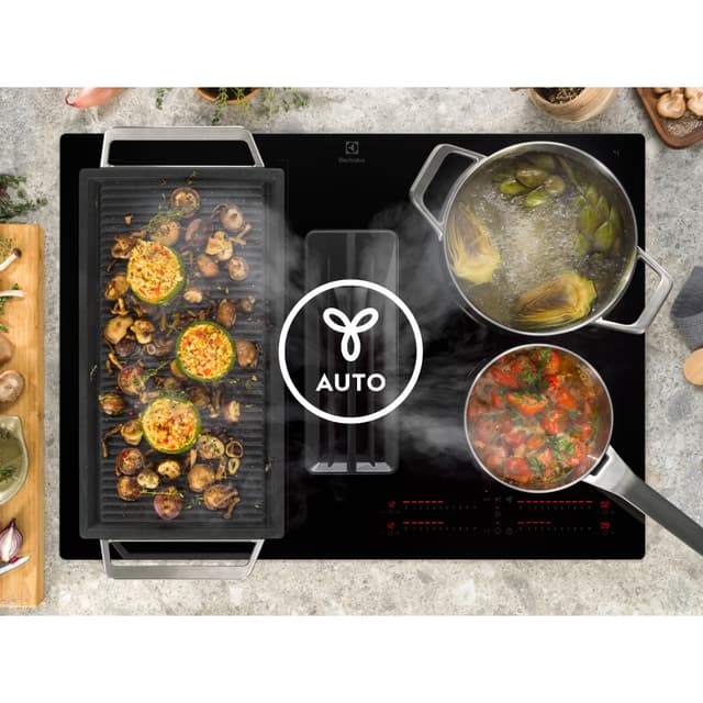 Electrolux kogeplade med emhætte HHHB760S (70 cm)
