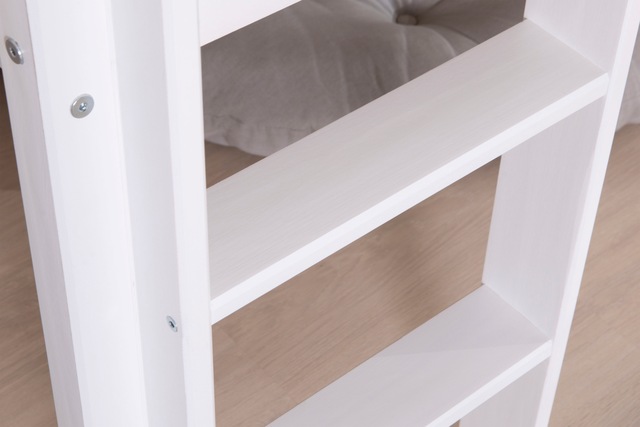 Ticaa Hochbett »Malte, FSC®-zertifizierte Kiefer« 90x200cm Liegefläche, Höhe 114cm,  mit Rollrost