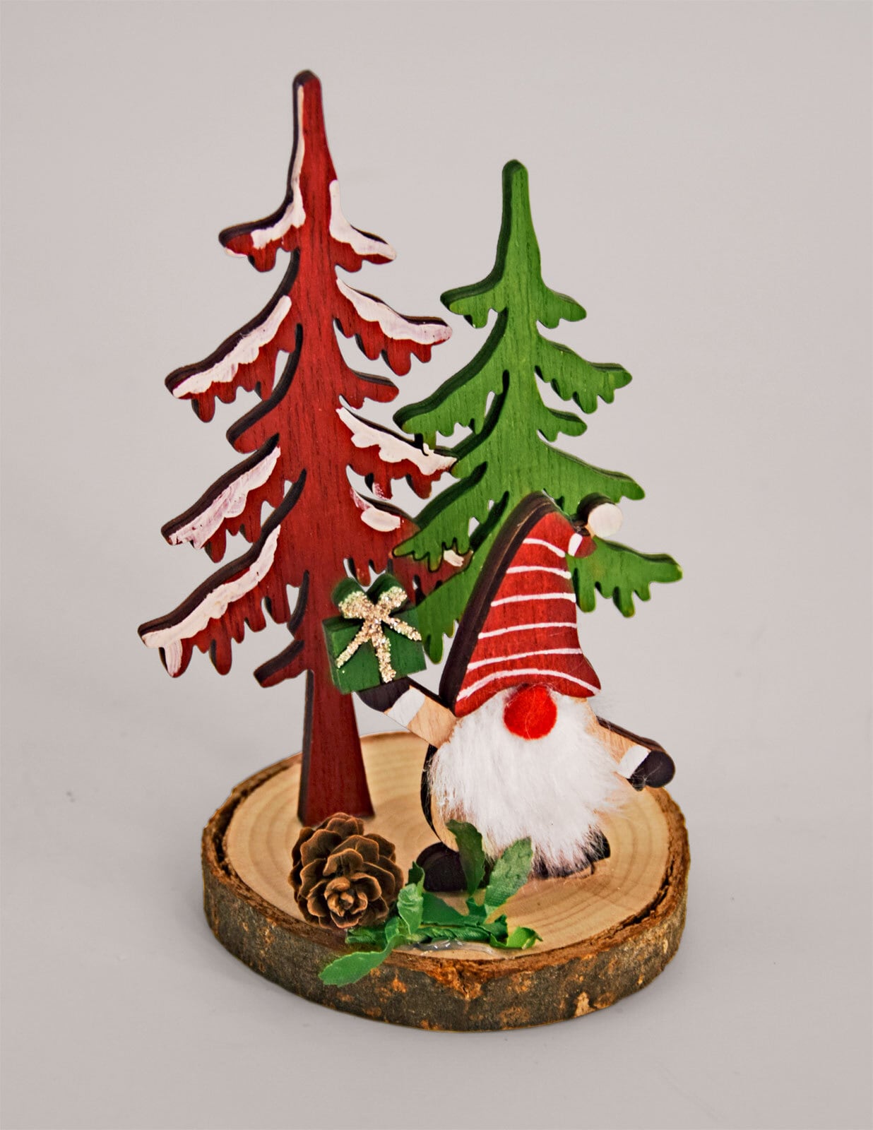 Weihnachten Deko Objekt Wichtel an Tanne braun rot grün 7cm 13,5cm Holz