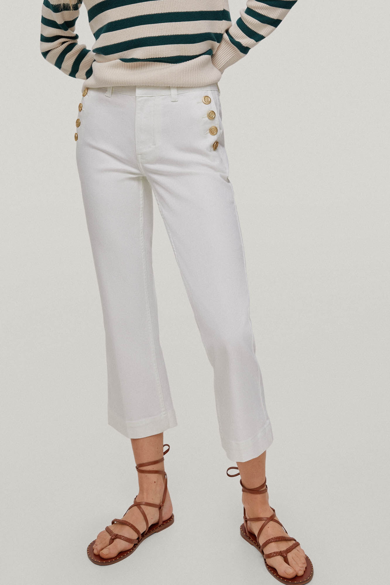 Calça jeans cropped de corte reto com botões - Raw