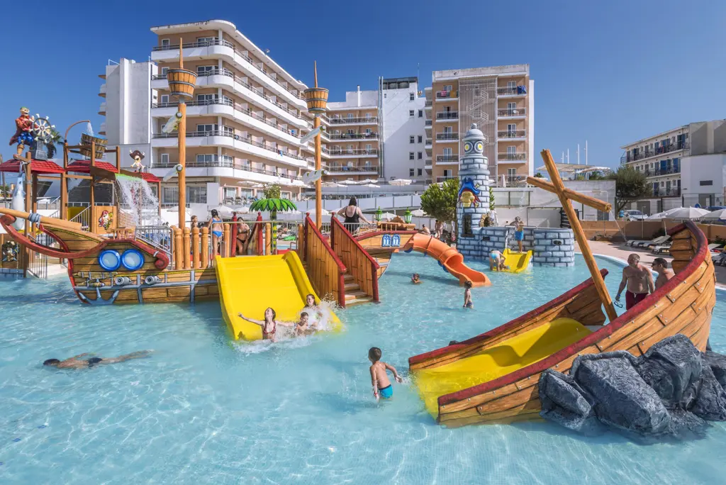 Sorra Daurada Splash Logies en ontbijt - Hotel
