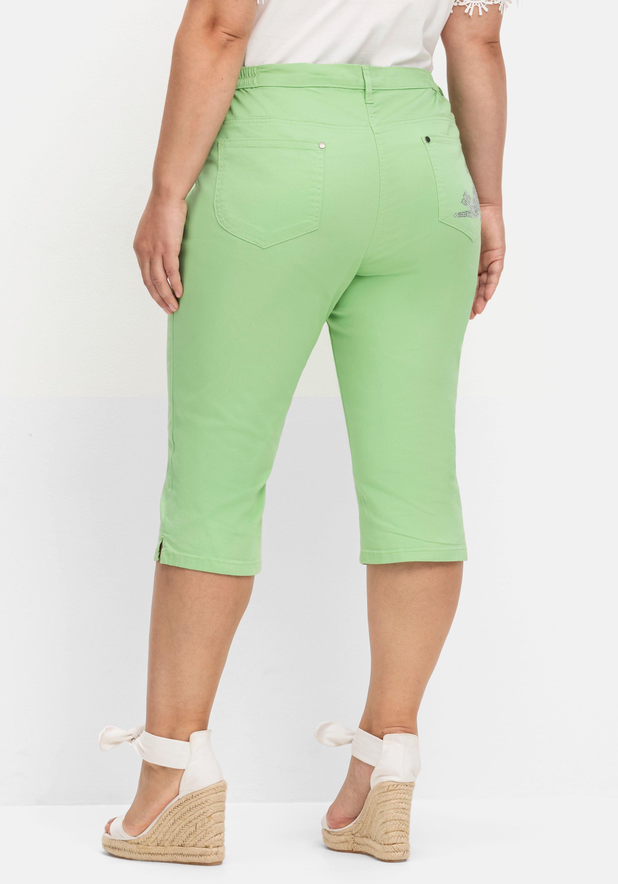 Caprijeans mit Teilgummibund und Glitzersteinen