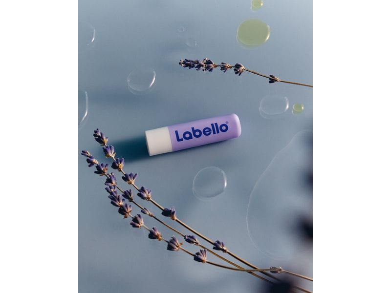 LABELLO Lippenpflege Over Night Care 4.8 g Lippenpomade für Pflege über die Nacht mit ätherischem Lavendelöl