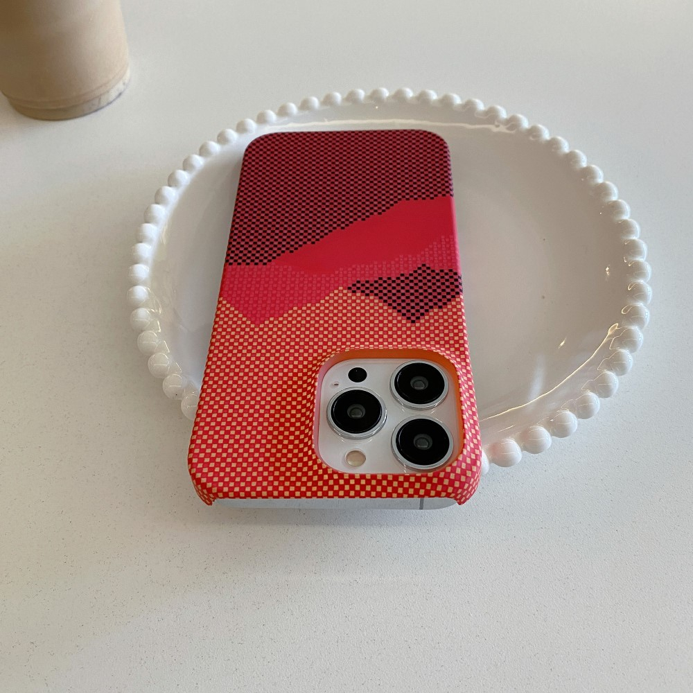 iPhone 14 Pro Max Hardcase Hülle im Carbon Look - Orange Mountain