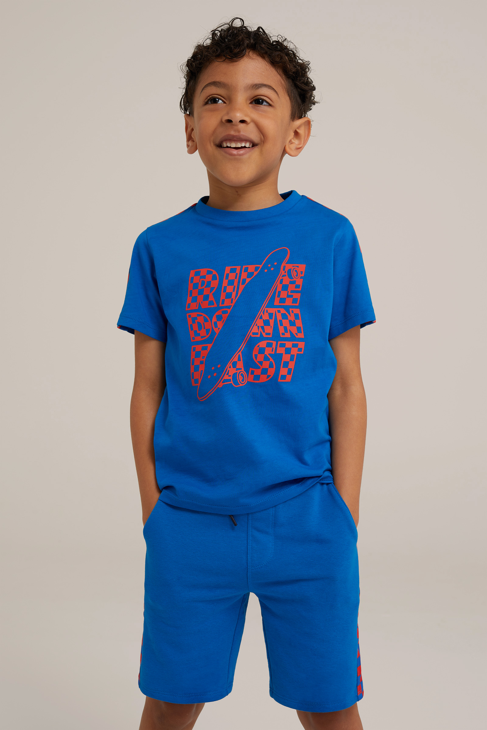 Jongens sweatshort met tapedetail WE Fashion Blauw