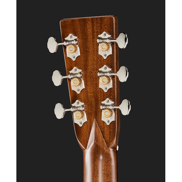 Martin Guitar HD-28
