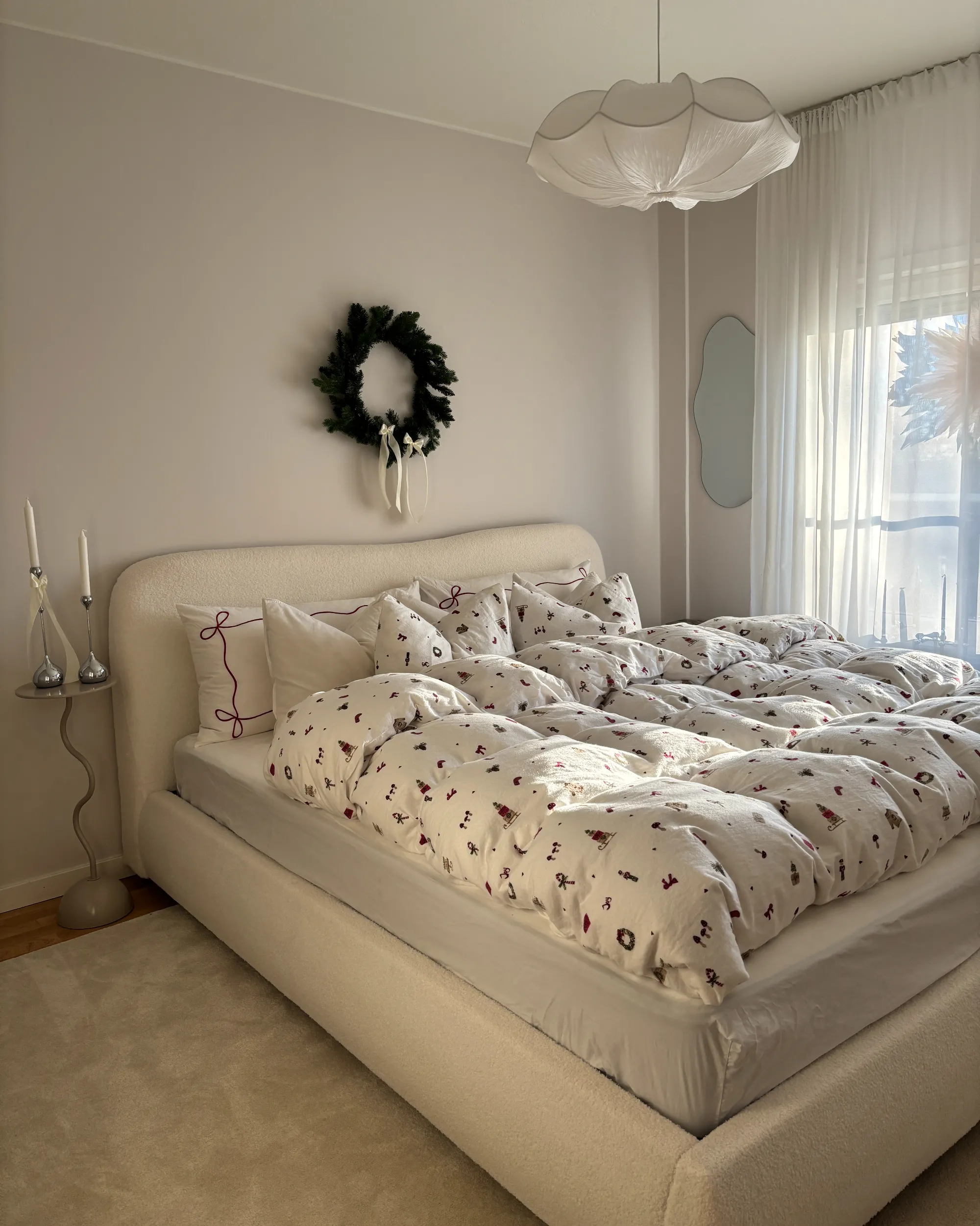 Bed met opbergruimte Bouclé BLAGNAC 180 x 200 cm Gebroken wit