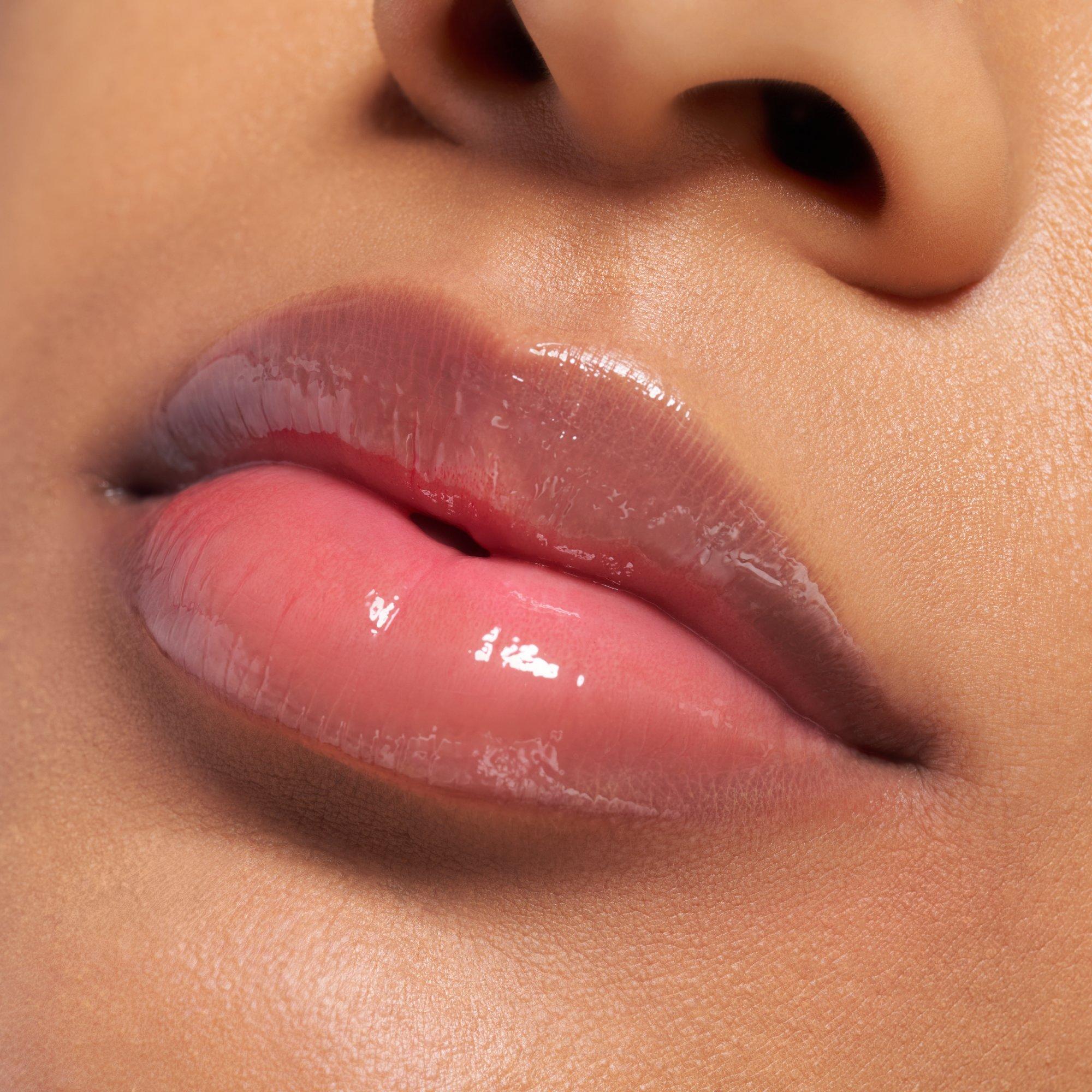 what the fake! PLUMPING LIPGLOSS