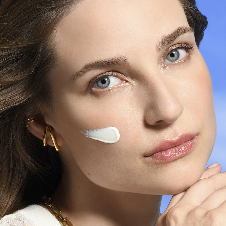 Biotherm UV Defense Protective Hydrating Fluid SPF50