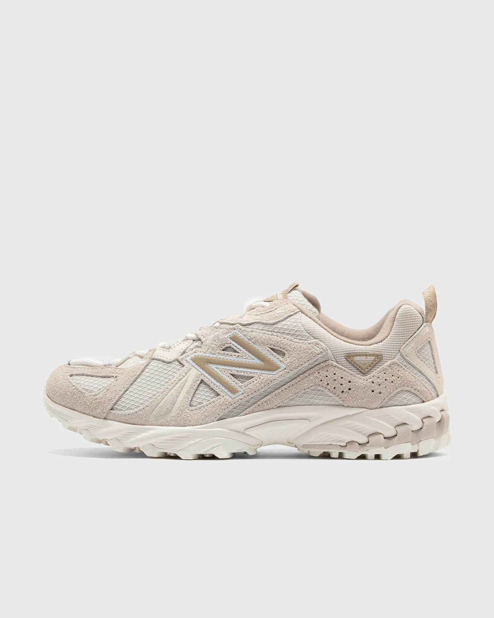 New Balance 610