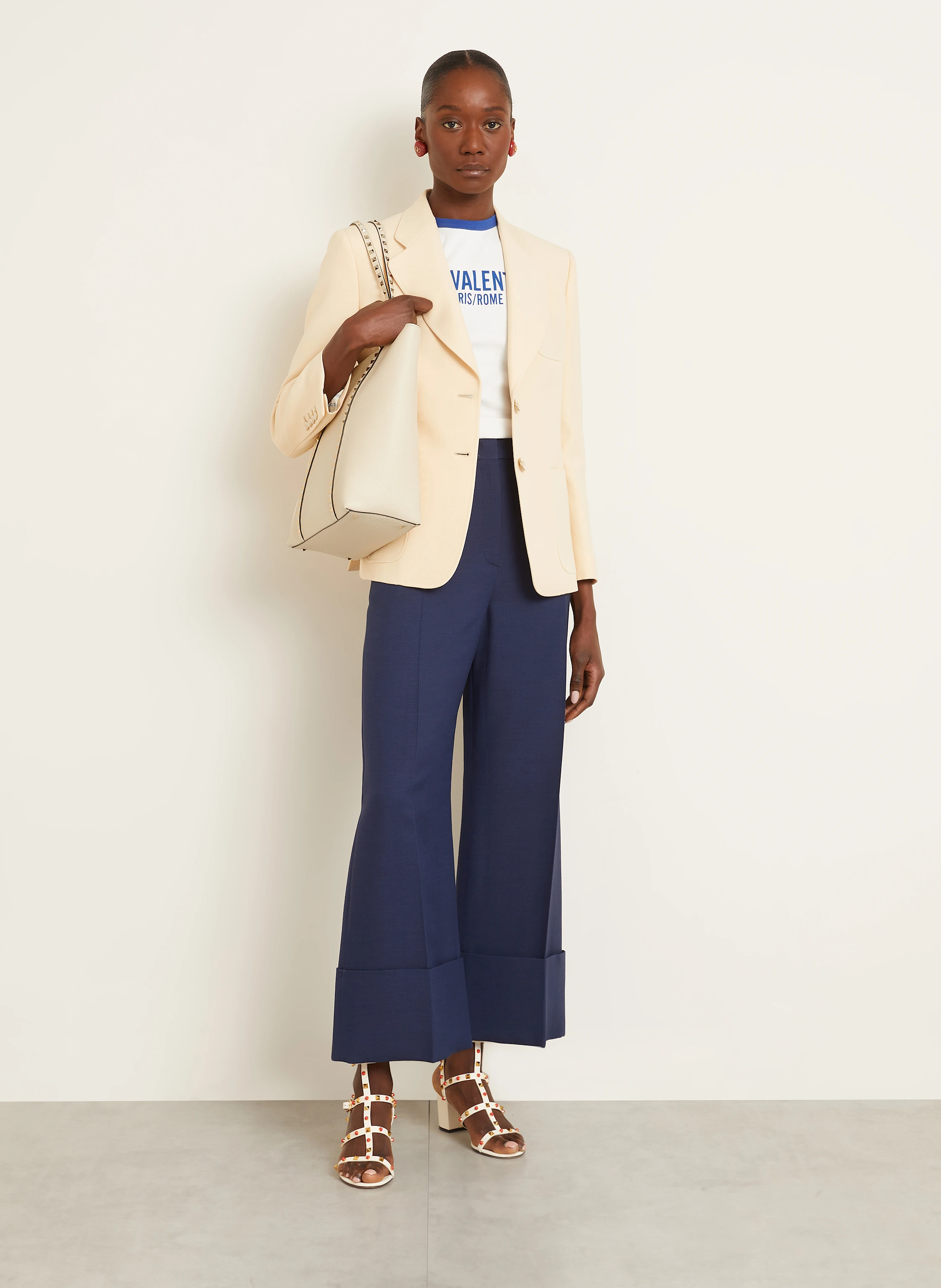 VALENTINO GARAVANI Shopper ROCKSTUD mit Pouch und Nieten