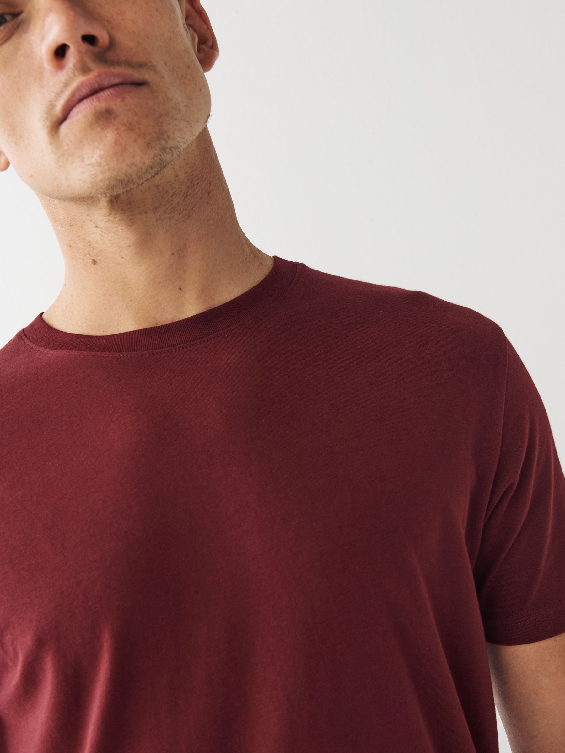 Bordeauxrood - Normale Pasvorm - Essentieel katoenen T-shirt met ronde hals