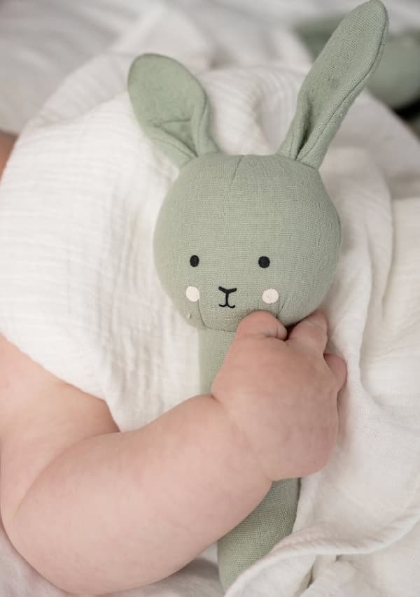 Babygave Bunny rangle grønn Jabadabado
