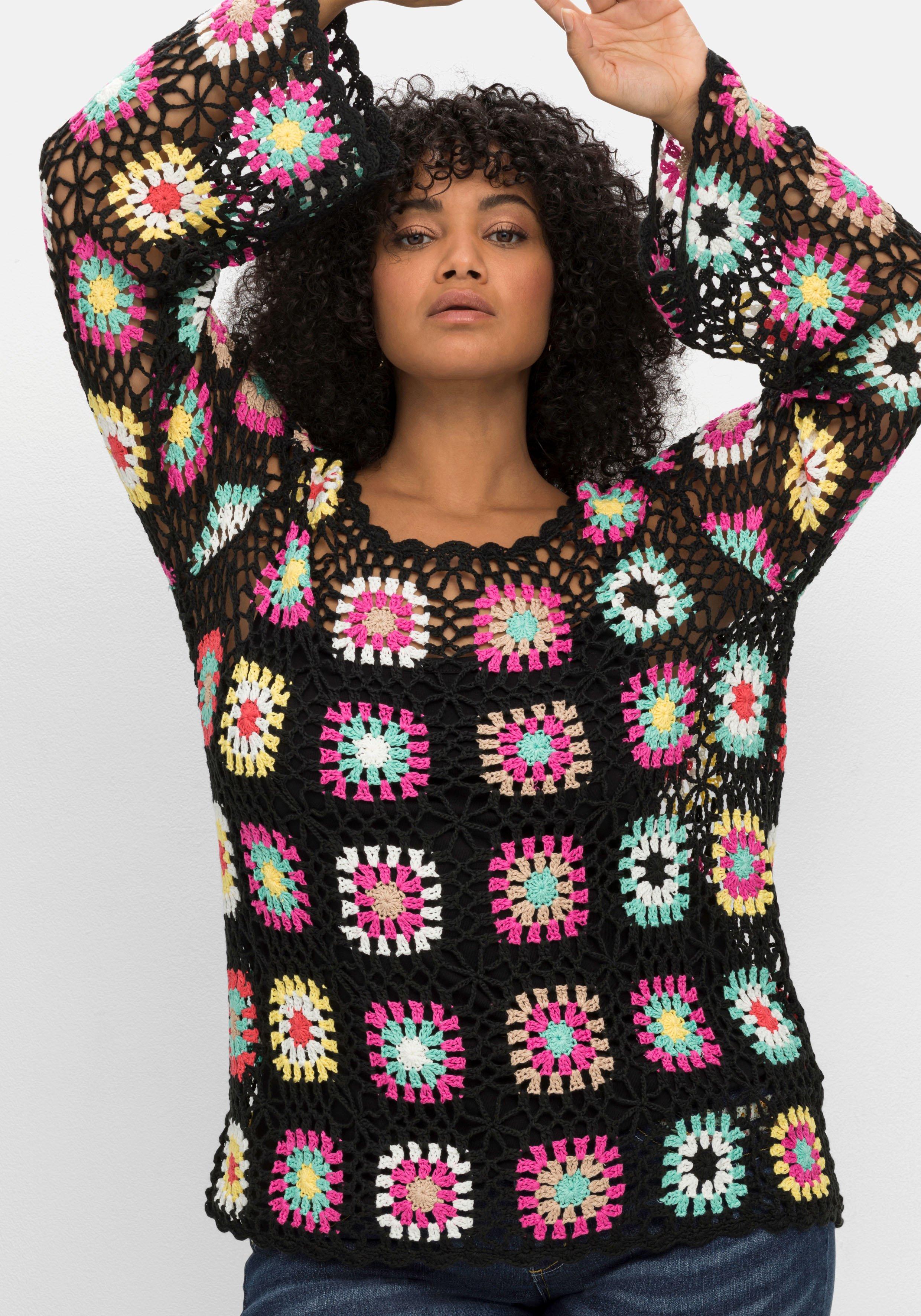 Handgearbeiteter Häkelpullover im Crochet-Muster