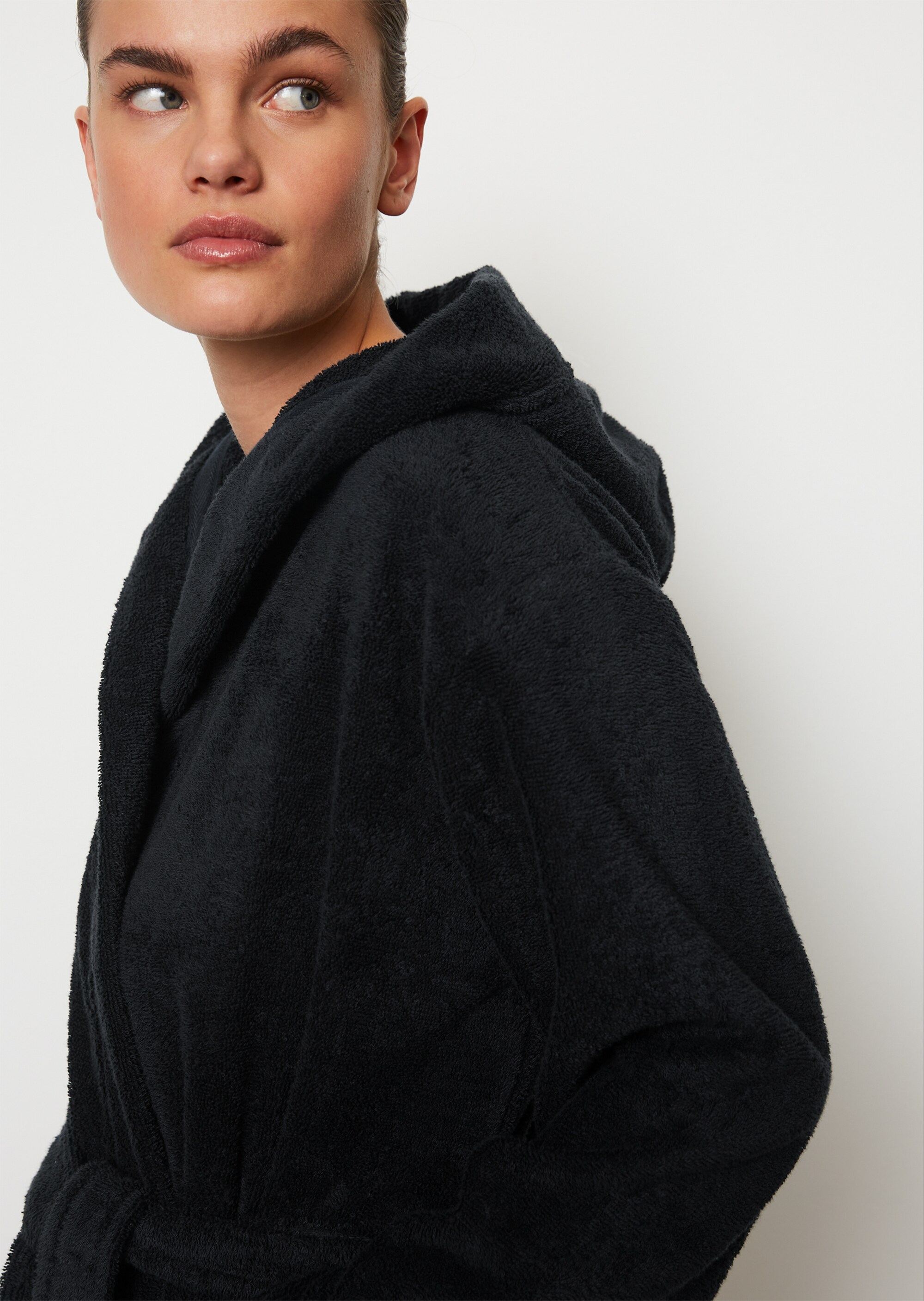 Damen-Bademantel Modell TIMELESS mit Kapuze