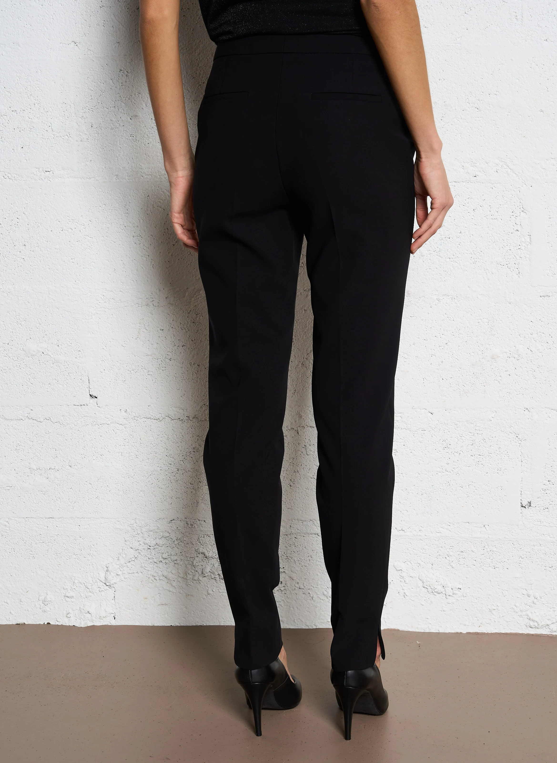 Pantalon slim en crêpe | Noir