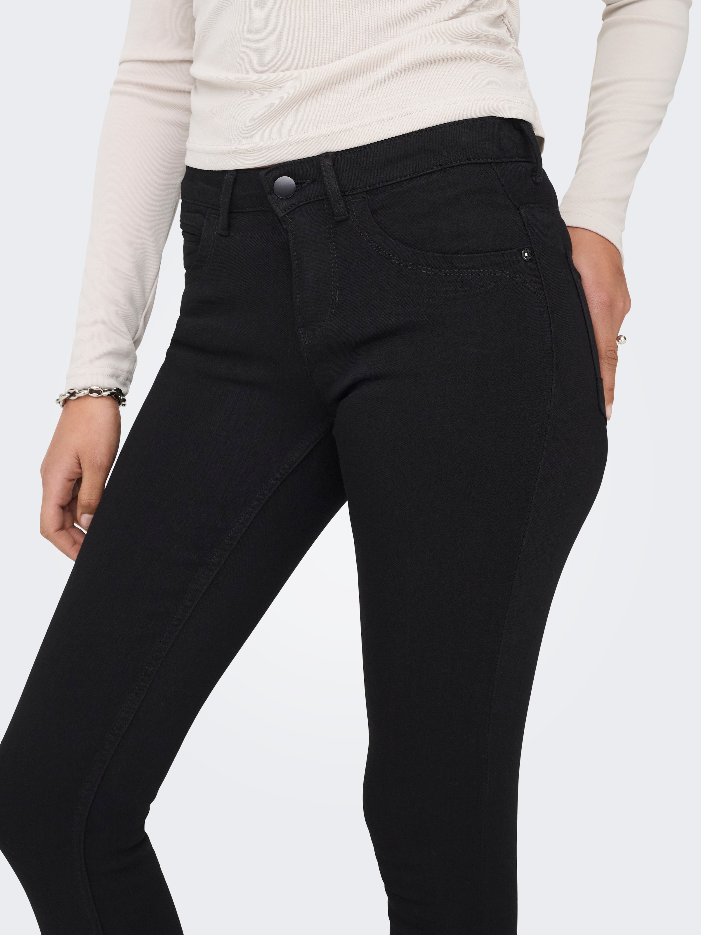 ONLY Ankle-Jeans »ONLKENDELL ETERNAL LIFE ANKLE BLACK NOOS«, mit Zipper am Saum